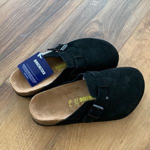 Brand new never worn. Did not fit.